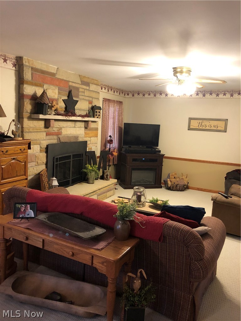 68185 Old Twenty One Road Cambridge, OH 43725 - Photo 8 of 33 Family room