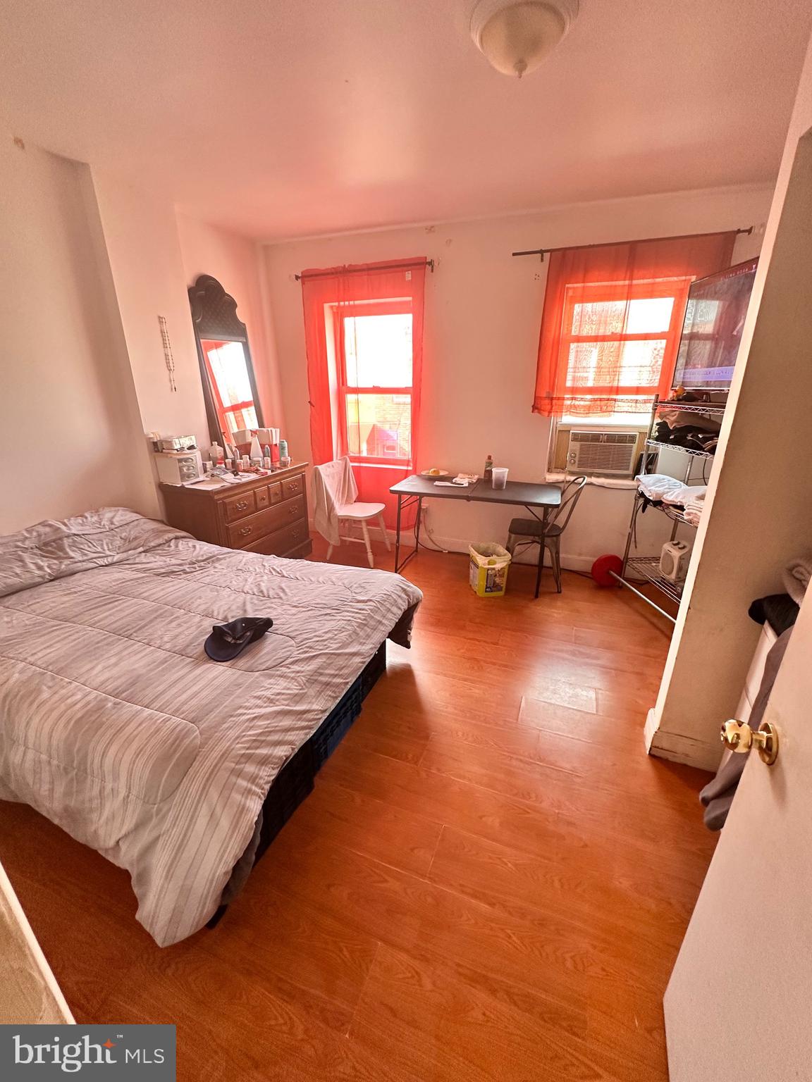 704 McClellan Street Philadelphia, PA 19148 - Photo 6 of 11