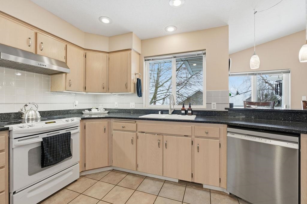 7521 North F Street Spokane, WA 99208 - Photo 11 of 44