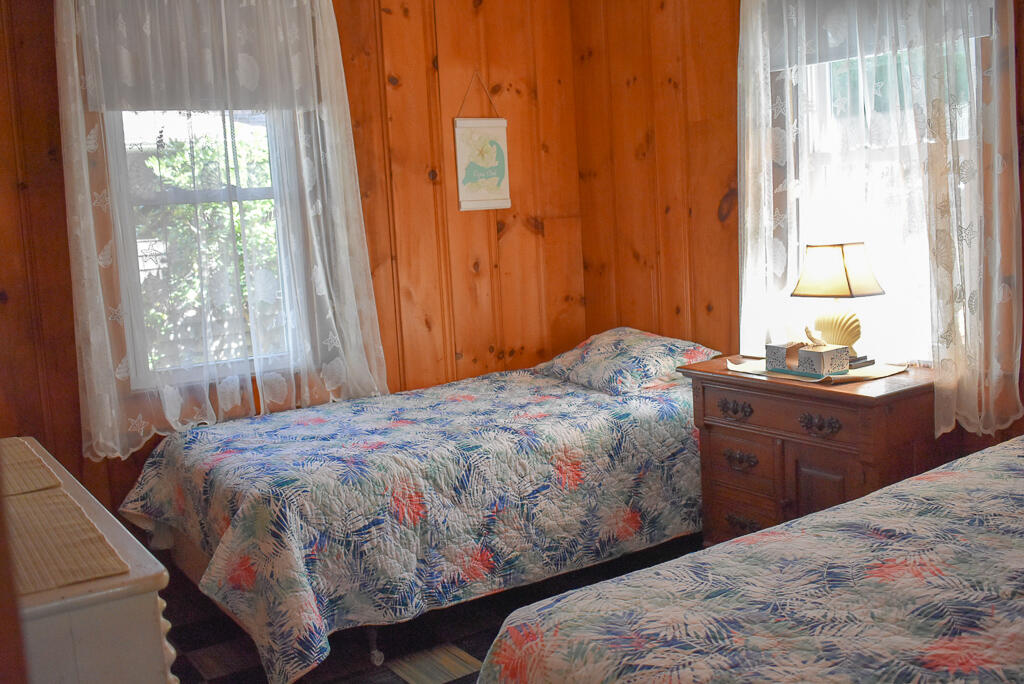 128 Captain Chase Road Dennis Port, MA 02639 - Photo 10 of 16 DSC_0229