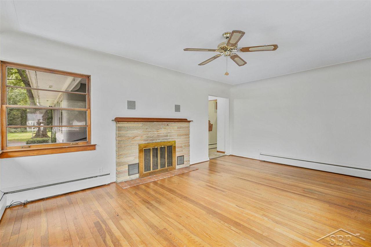 3770 Williamson Road Saginaw, MI 48601 - Photo 8 of 39 50055806-7.JPG