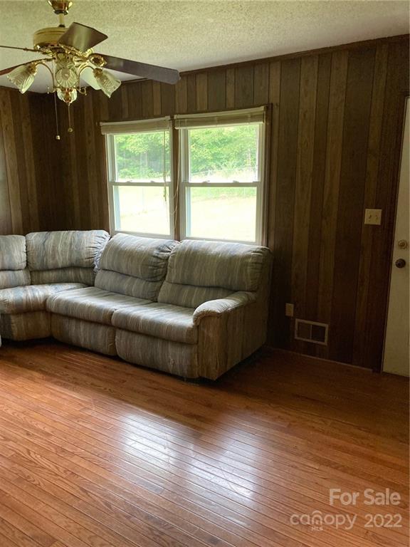 2885 High Rock Road Boomer, NC 28606 - Photo 4 of 14 Gallery Image 4