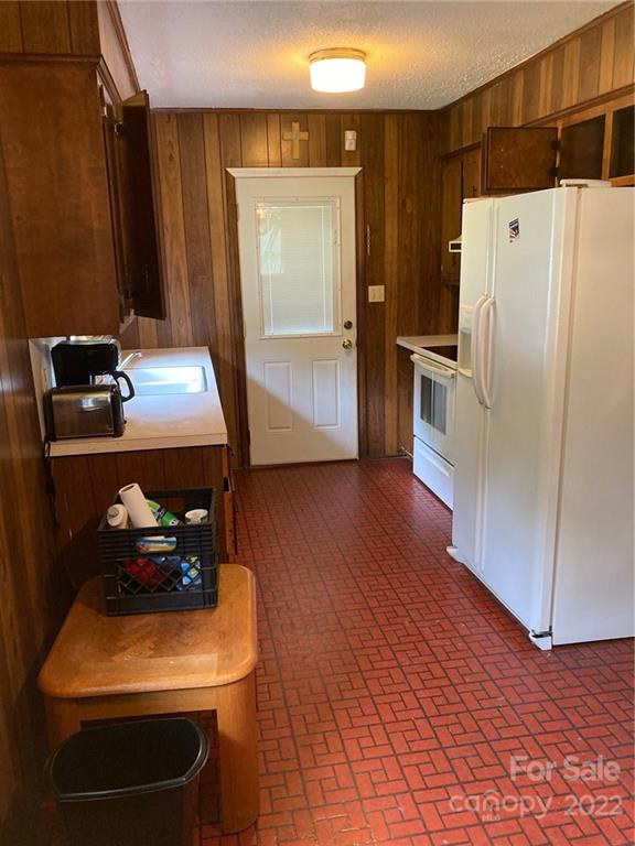 2885 High Rock Road Boomer, NC 28606 - Photo 5 of 14 Gallery Image 5