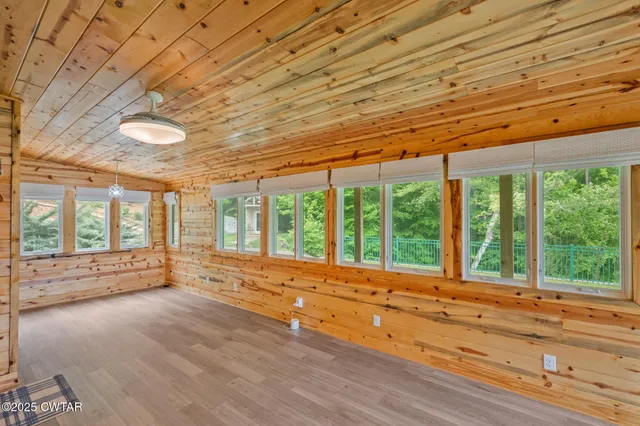 $598,000 | 973 Old Lavinia Road, Cedar Grove, TN 38321