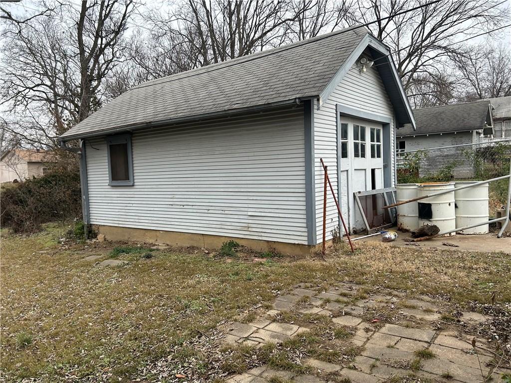824 East Main Street Independence, KS 67301 - Photo 11 of 12