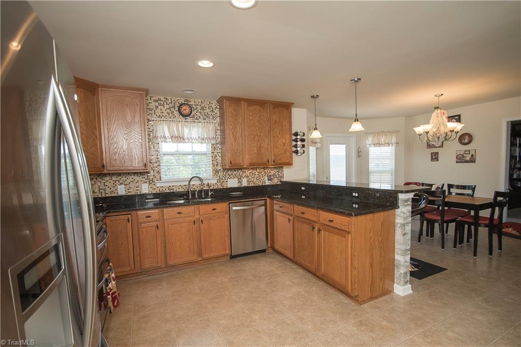 2160 Sheffield Road Harmony, NC 28634 - Photo 11 of 28 Gallery Image 11