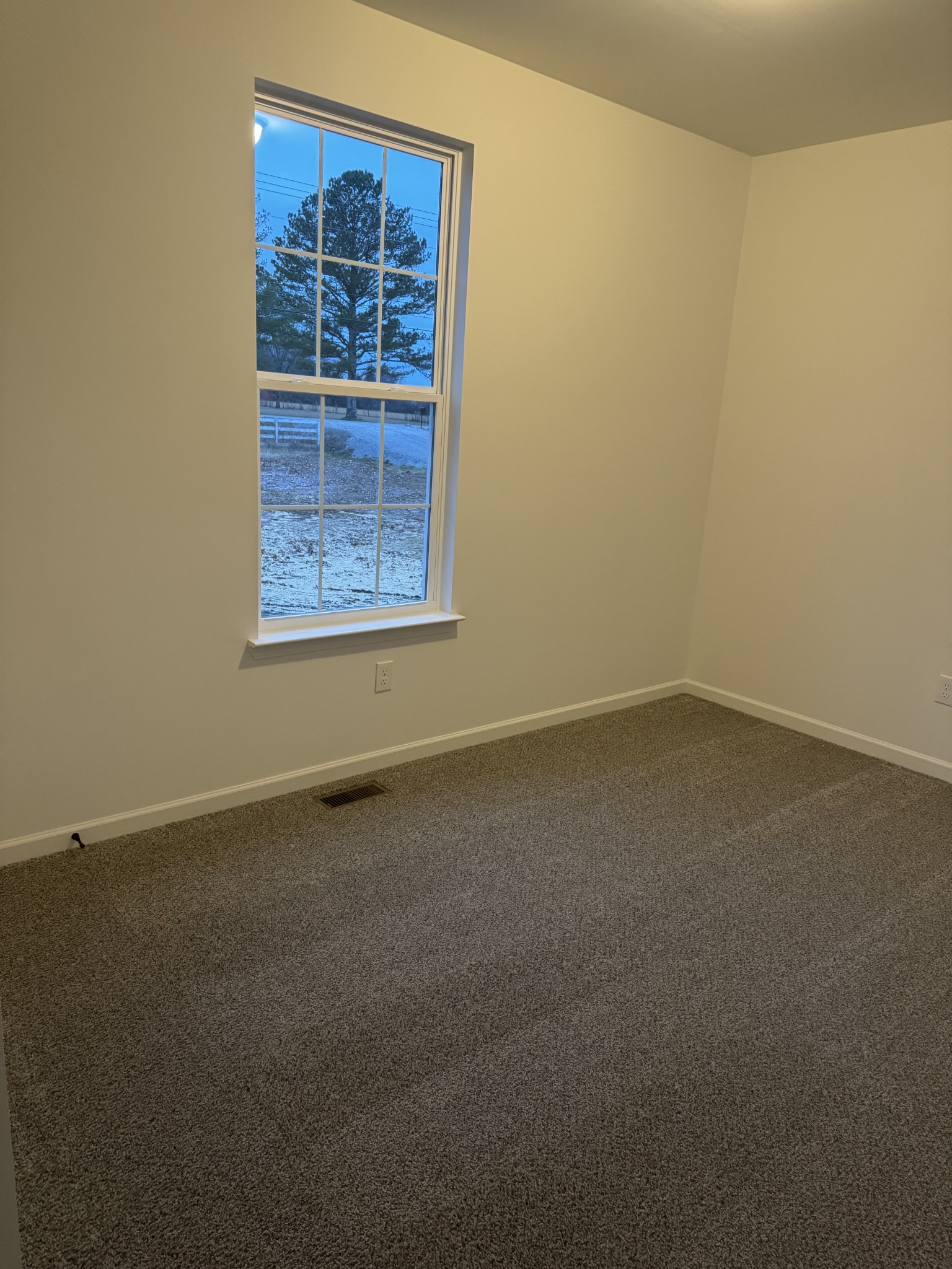 2104 Laws Hill Road Lewisburg, TN 37091 - Photo 5 of 10 Gallery Image 5