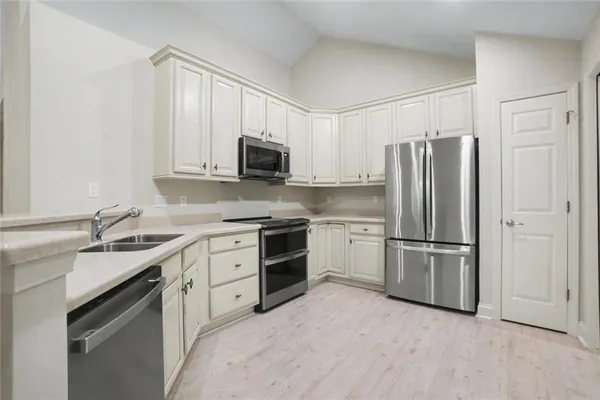 $415,000 | 5264 Stone Village Circle Northwest, Kennesaw, GA 30152