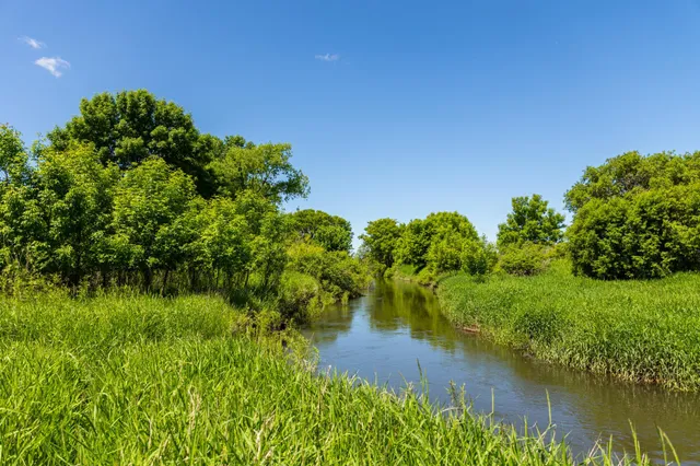 $499,999 | 22376 510th Avenue, Minnesota Lake, MN 56068