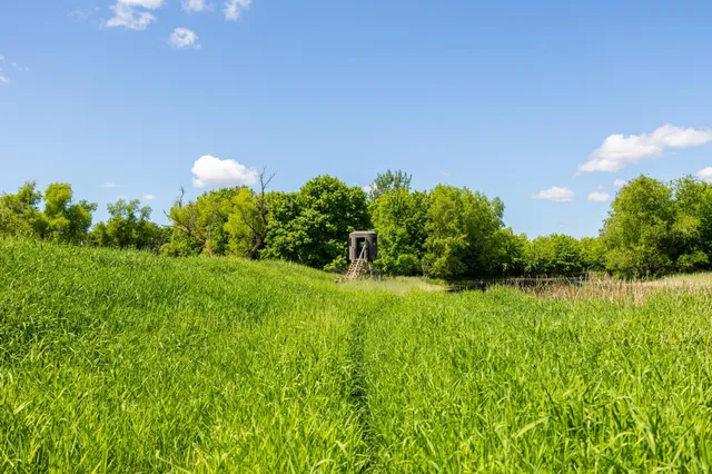 $499,999 | 22376 510th Avenue, Minnesota Lake, MN 56068