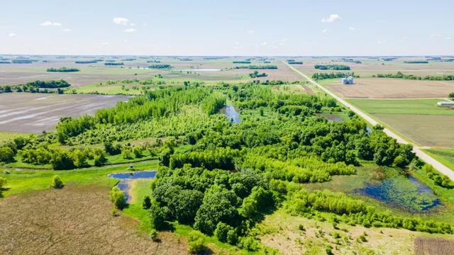 $499,999 | 22376 510th Avenue, Minnesota Lake, MN 56068