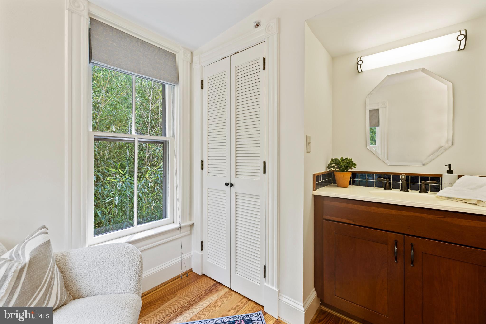 7311 Baltimore Avenue Takoma Park, MD 20912 - Photo 36 of 71 Dressing Room w/ Sink & Closet