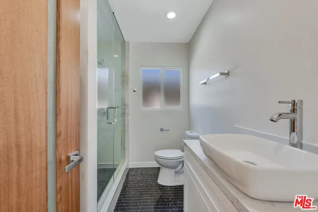 $3,999 | 853 South Bedford Street, Los Angeles, CA 90035