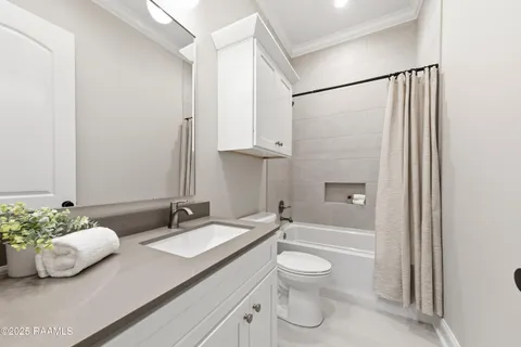 $394,999 | 209 Keystone, Scott, LA 70583