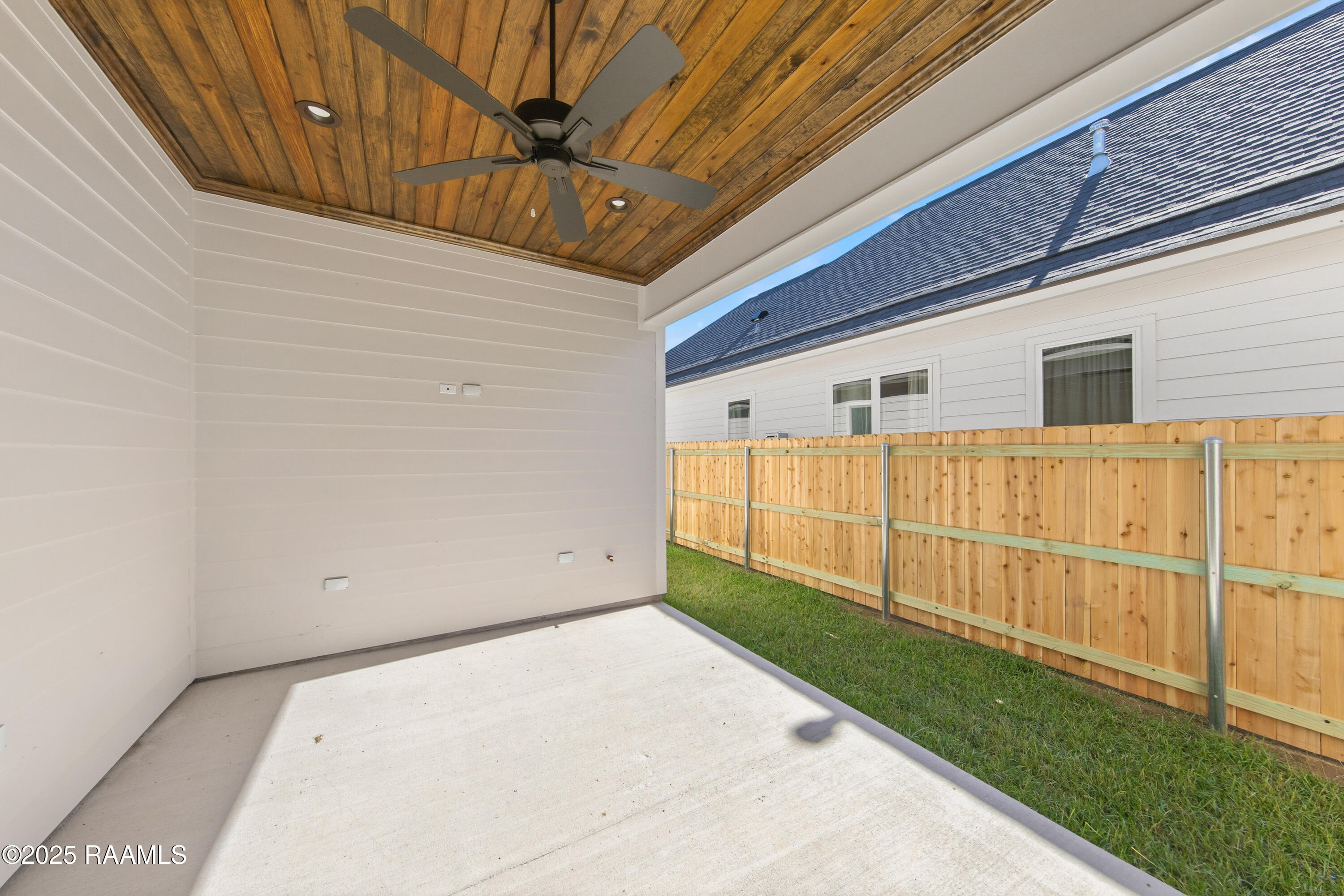209 Keystone Scott, LA 70583 - Photo 25 of 29 Outdoor Patio