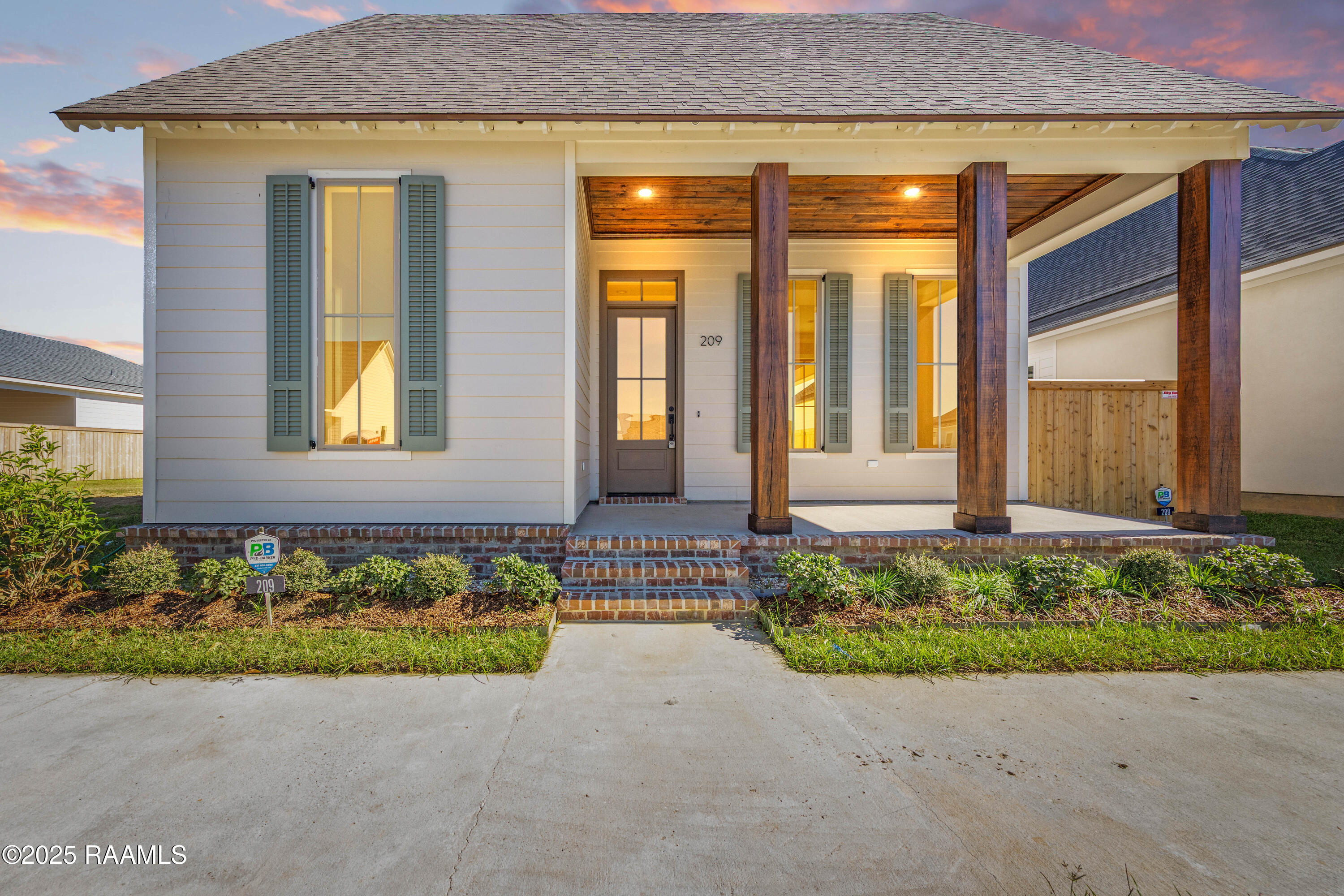 209 Keystone Scott, LA 70583 - Photo 29 of 29 twilight