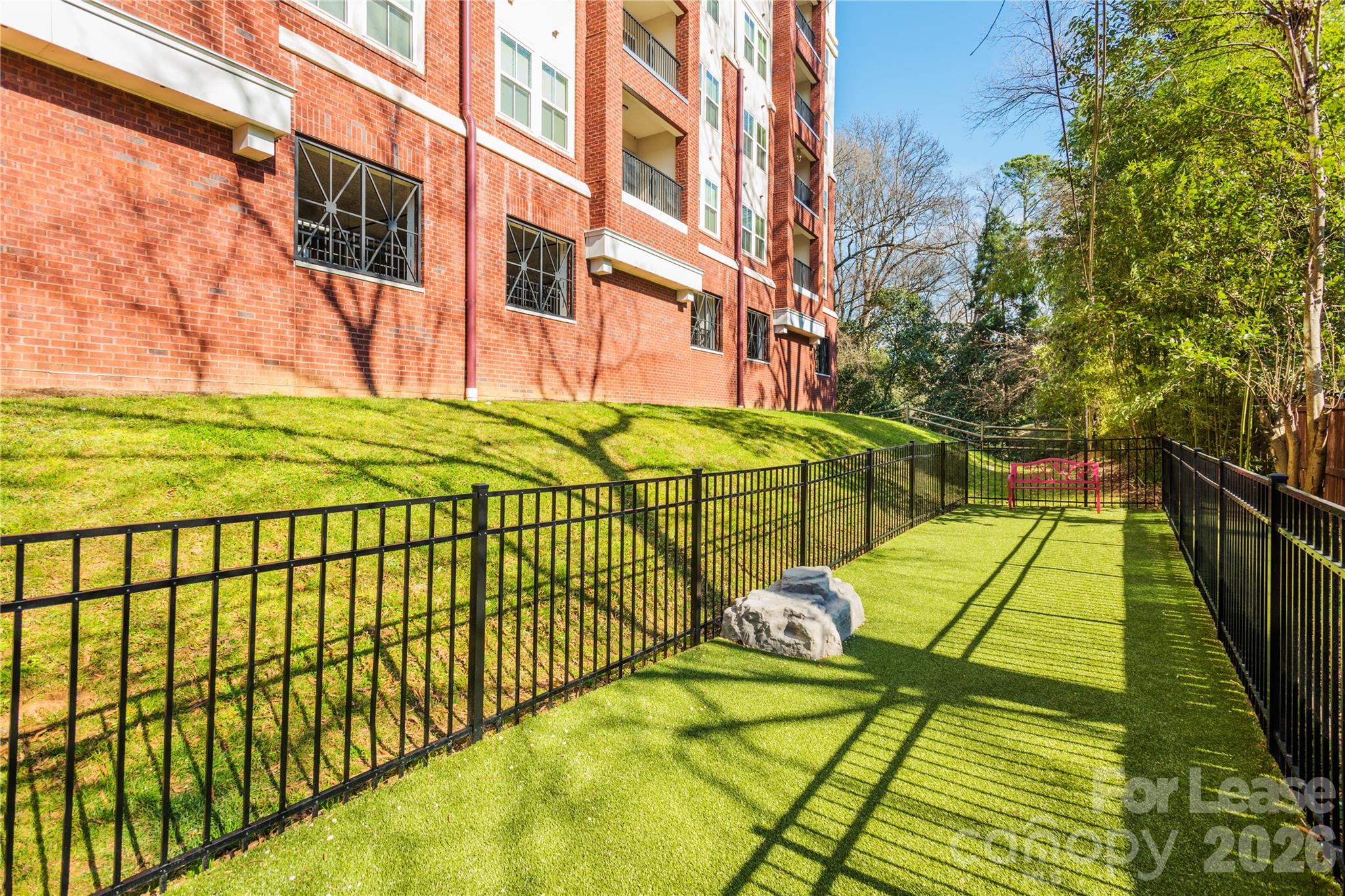 511 Queens Road, Unit 2401 Charlotte, NC 28207 - Photo 16 of 21
