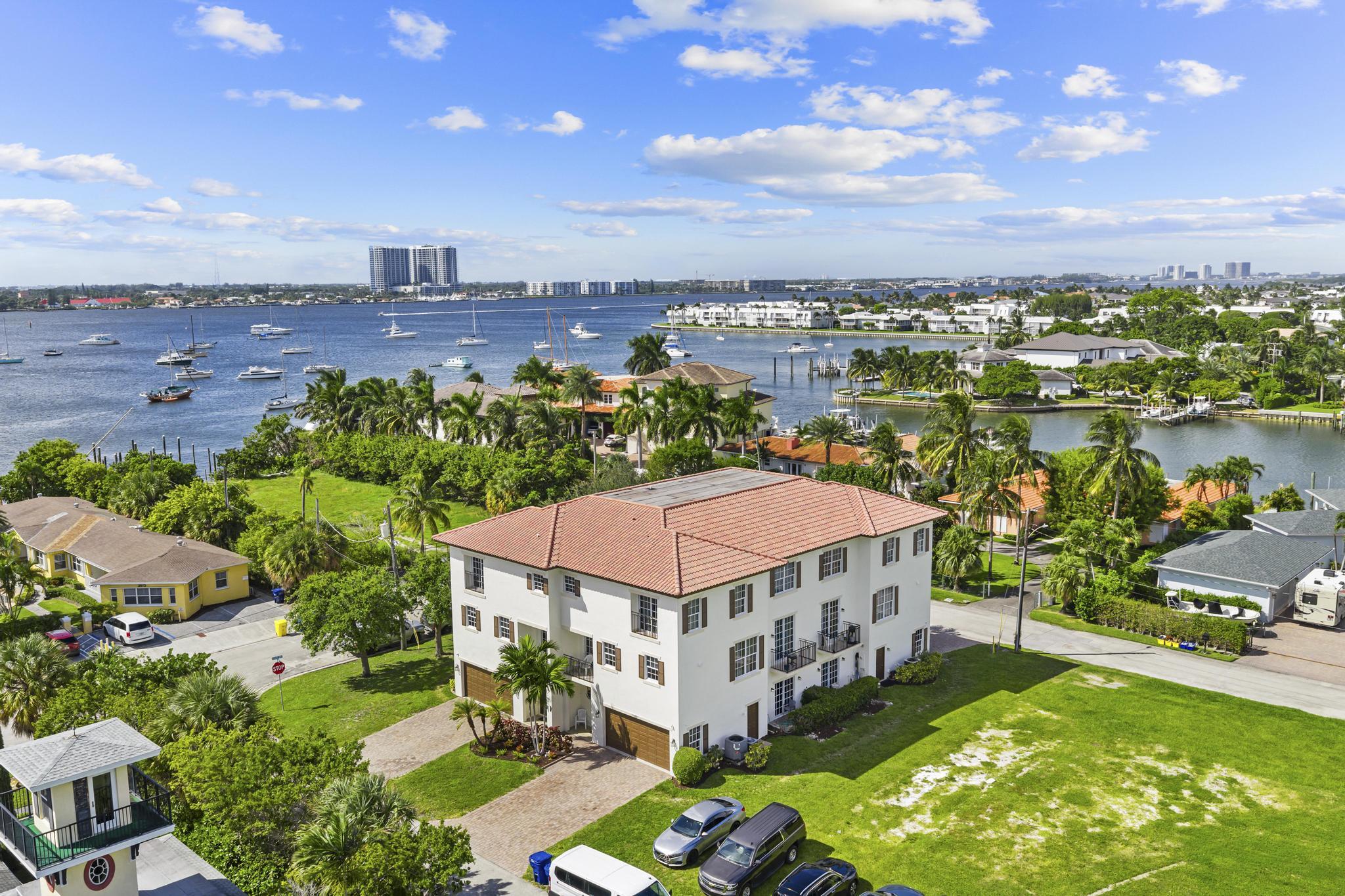 1100 Cabana Road, Unit 14 West Palm Beach, FL 33404 - Photo 33 of 47 DJI_20251007145342_0980_D