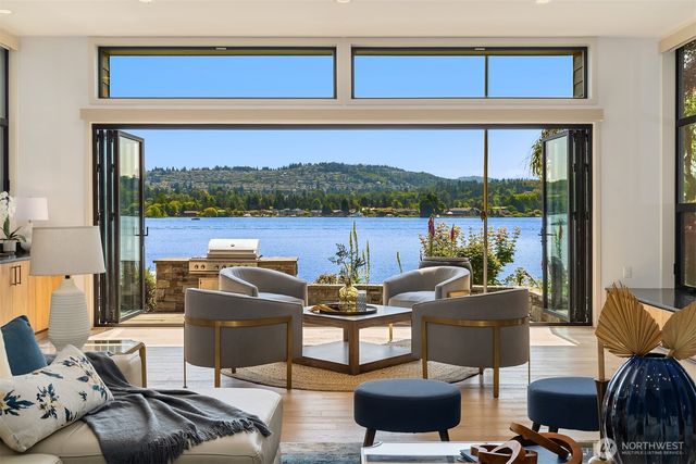 $9,100,000 | 3840 East Mercer Way, Mercer Island, WA 98040