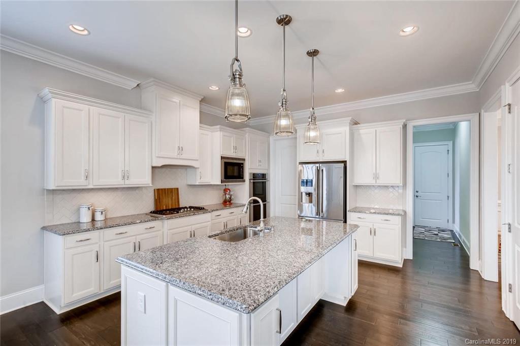 638 Zinnia Way Tega Cay, SC 29708 - Photo 3 of 45 Gallery Image 3