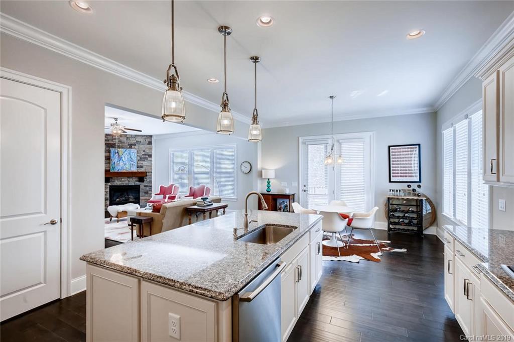 638 Zinnia Way Tega Cay, SC 29708 - Photo 4 of 45 Gallery Image 4