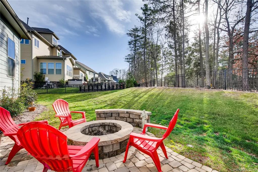 638 Zinnia Way Tega Cay, SC 29708 - Photo 36 of 45 Gallery Image 36
