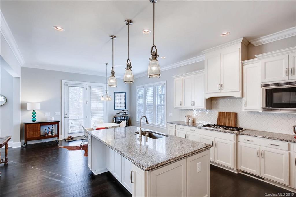 638 Zinnia Way Tega Cay, SC 29708 - Photo 5 of 45 Gallery Image 5