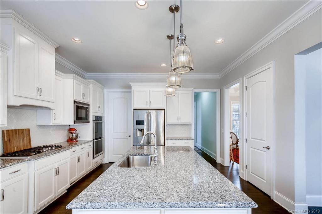 638 Zinnia Way Tega Cay, SC 29708 - Photo 7 of 45 Gallery Image 7