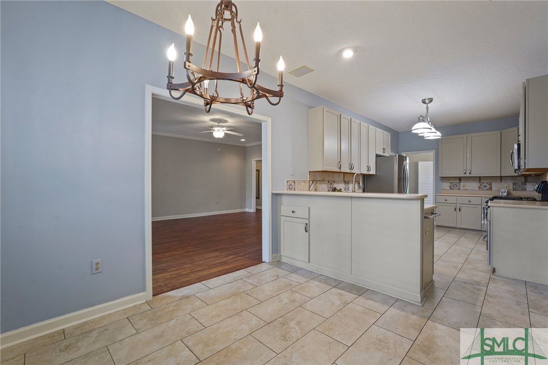 114 Farringdon Circle Savannah, GA 31410 - Photo 13 of 45 Open to Kitchen & Living Room