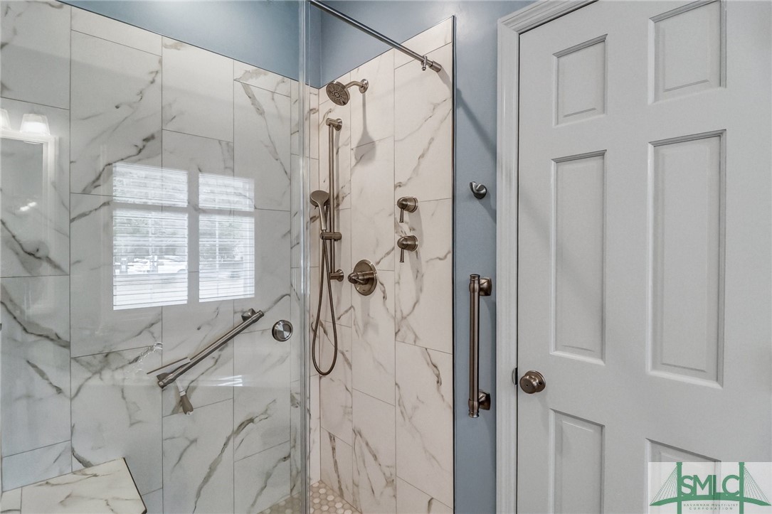 114 Farringdon Circle Savannah, GA 31410 - Photo 18 of 45 New Shower