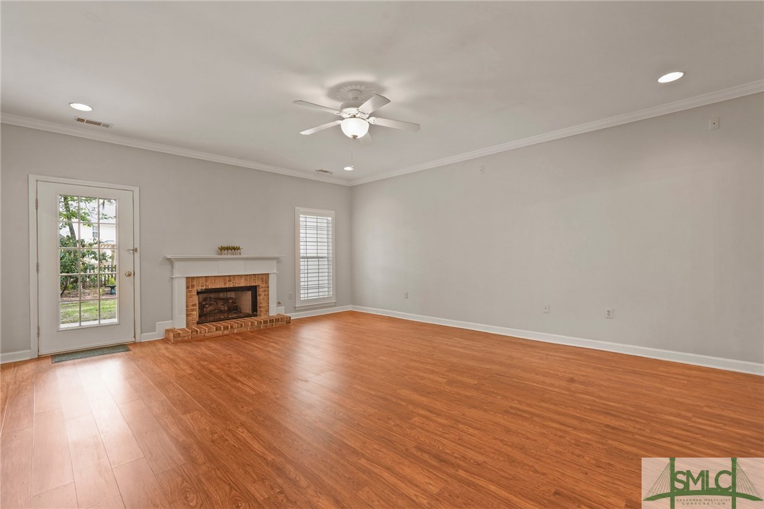 114 Farringdon Circle Savannah, GA 31410 - Photo 7 of 45 Living Room with Gas log Fireplace