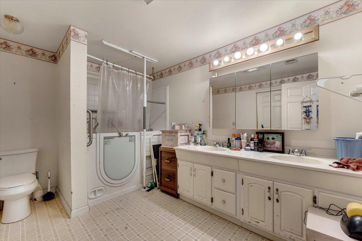 22189 Old Alturas Road Redding, CA 96003 - Photo 46 of 95