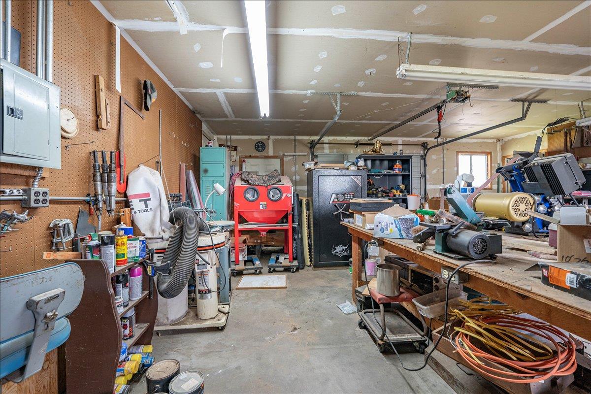 22189 Old Alturas Road Redding, CA 96003 - Photo 52 of 95