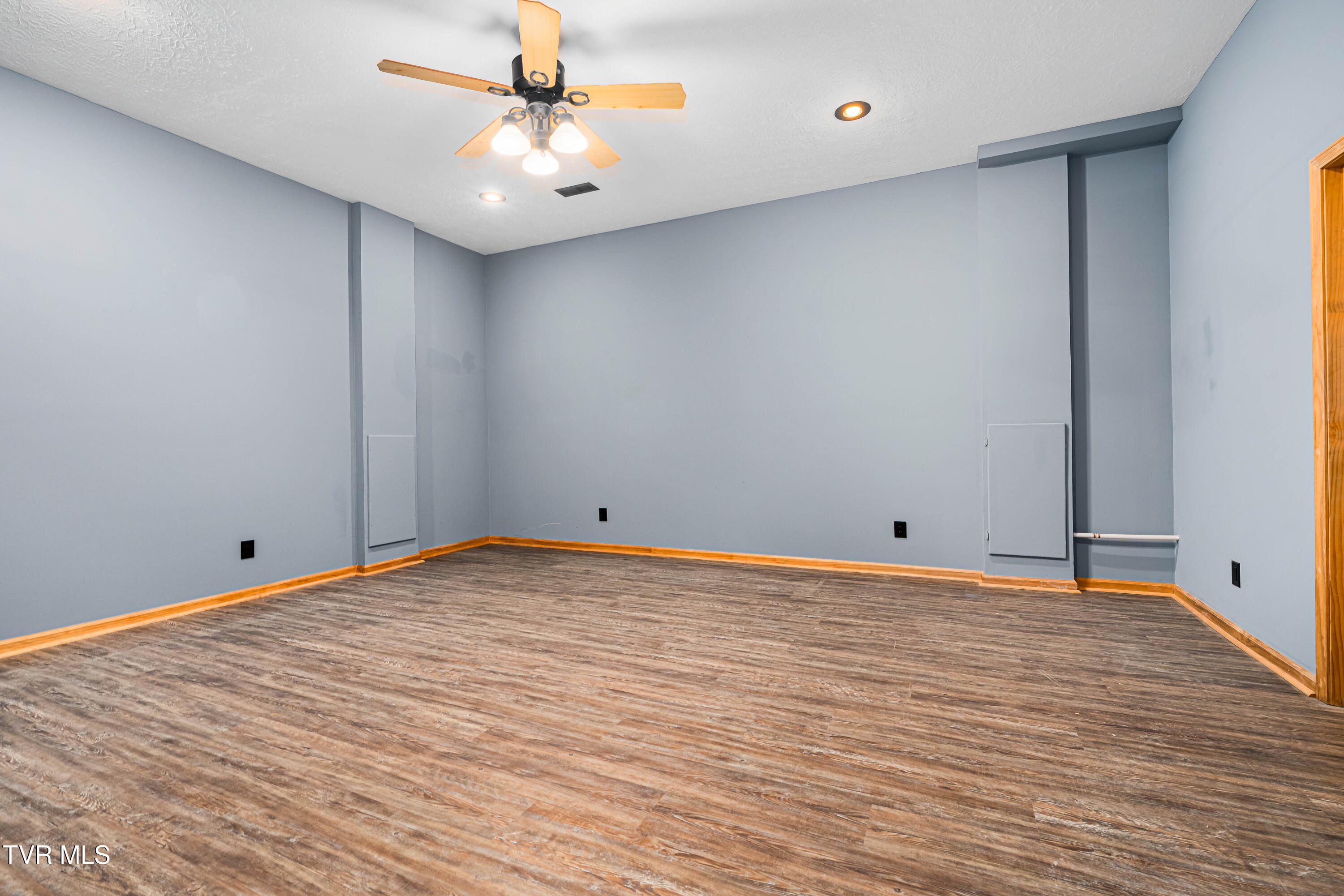 191 Bear Ridge Drive Butler, TN 37640 - Photo 36 of 80 191 Bear Ridge Dr (76 of 80)