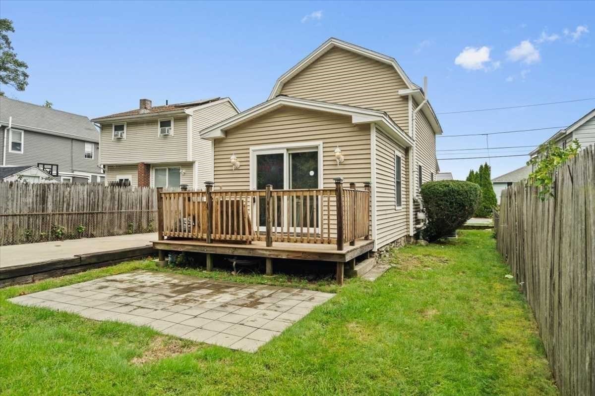 384 Bridle Path Worcester, MA 01604 - Photo 7 of 36 Gallery Image 7