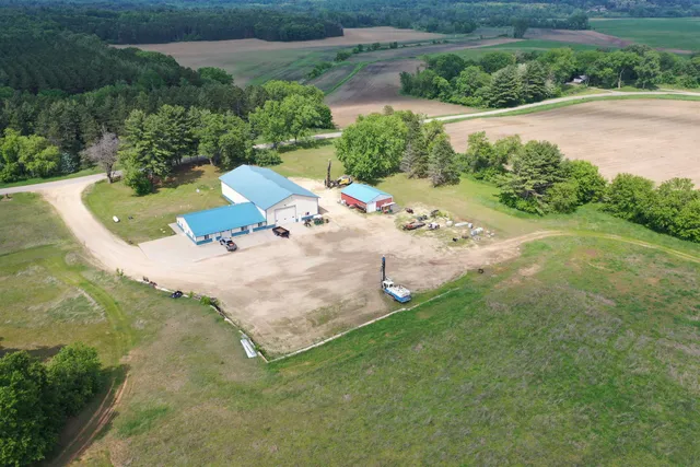 $737,500 | N8621 5th Road, Westfield, WI 53964