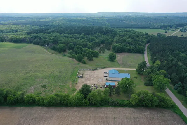 $737,500 | N8621 5th Road, Westfield, WI 53964