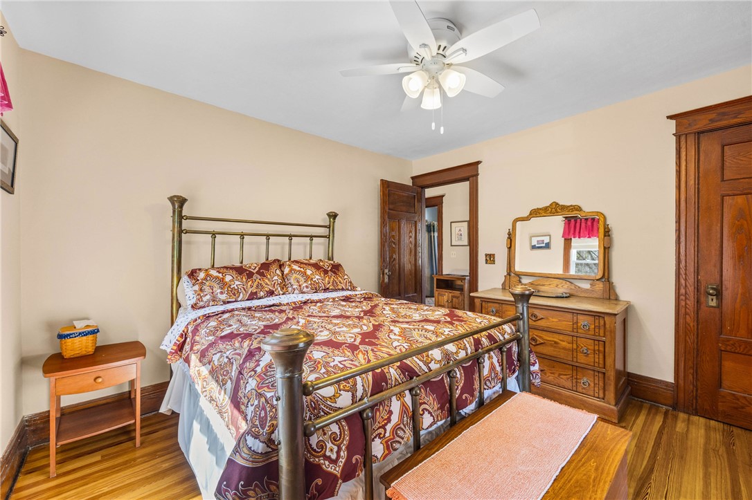 142 Hillside Avenue Rochester, NY 14610 - Photo 19 of 40 Bedroom #1