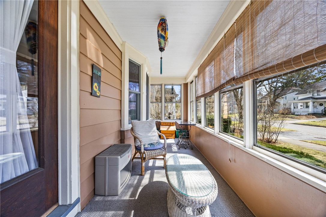 142 Hillside Avenue Rochester, NY 14610 - Photo 4 of 40