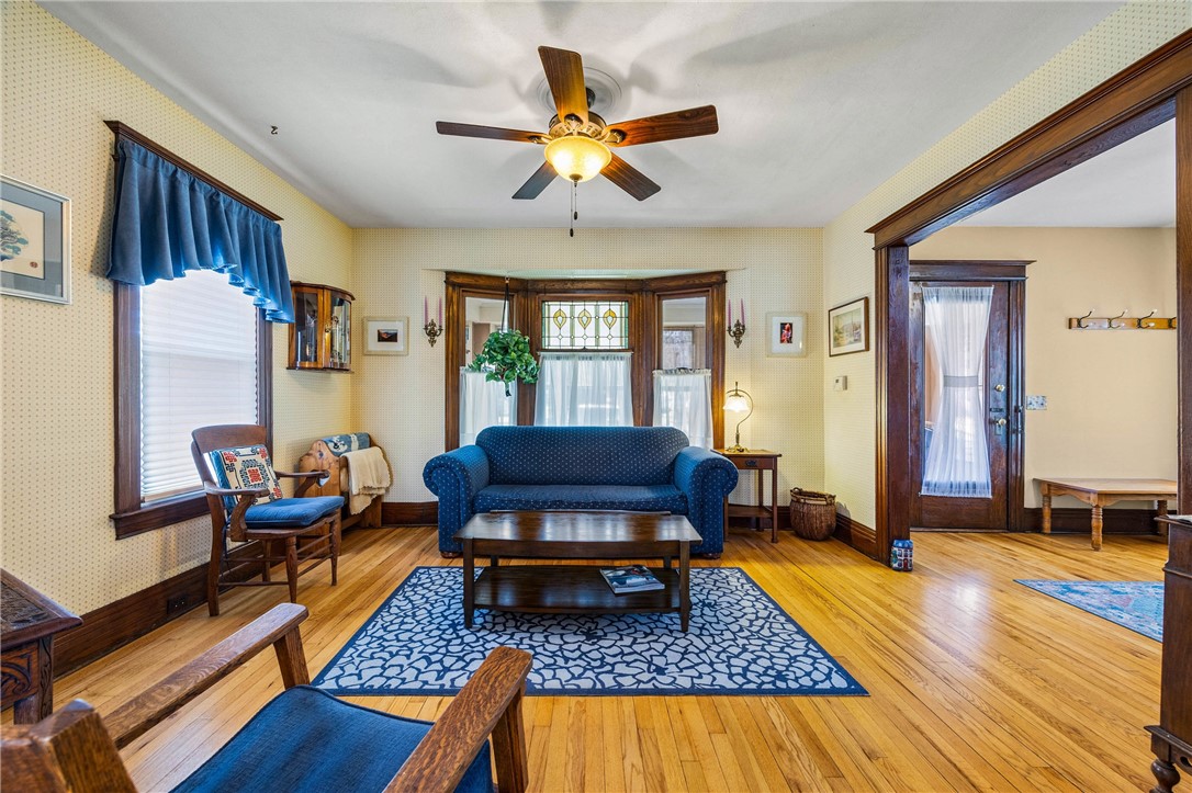 142 Hillside Avenue Rochester, NY 14610 - Photo 6 of 40