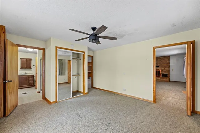 $298,000 | 1046 1400th Street, Iola, KS 66749