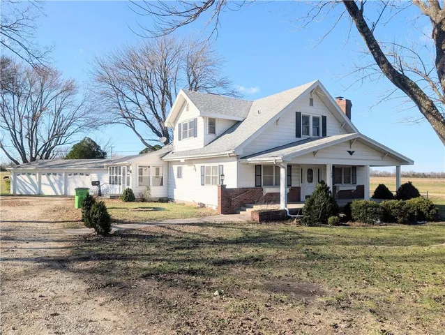 $298,000 | 1046 1400th Street, Iola, KS 66749