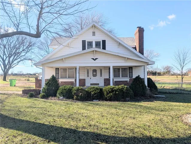 $298,000 | 1046 1400th Street, Iola, KS 66749