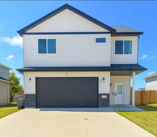 $340,000 | 3024 33rd Avenue South, Moorhead, MN 56560