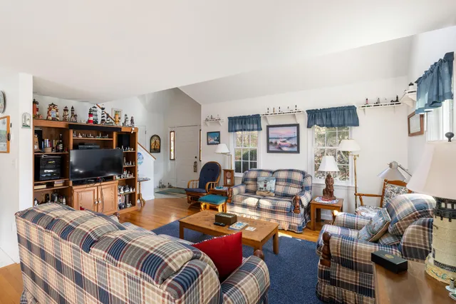 $775,000 | 260 Tobey Way, Barnstable, MA 02601