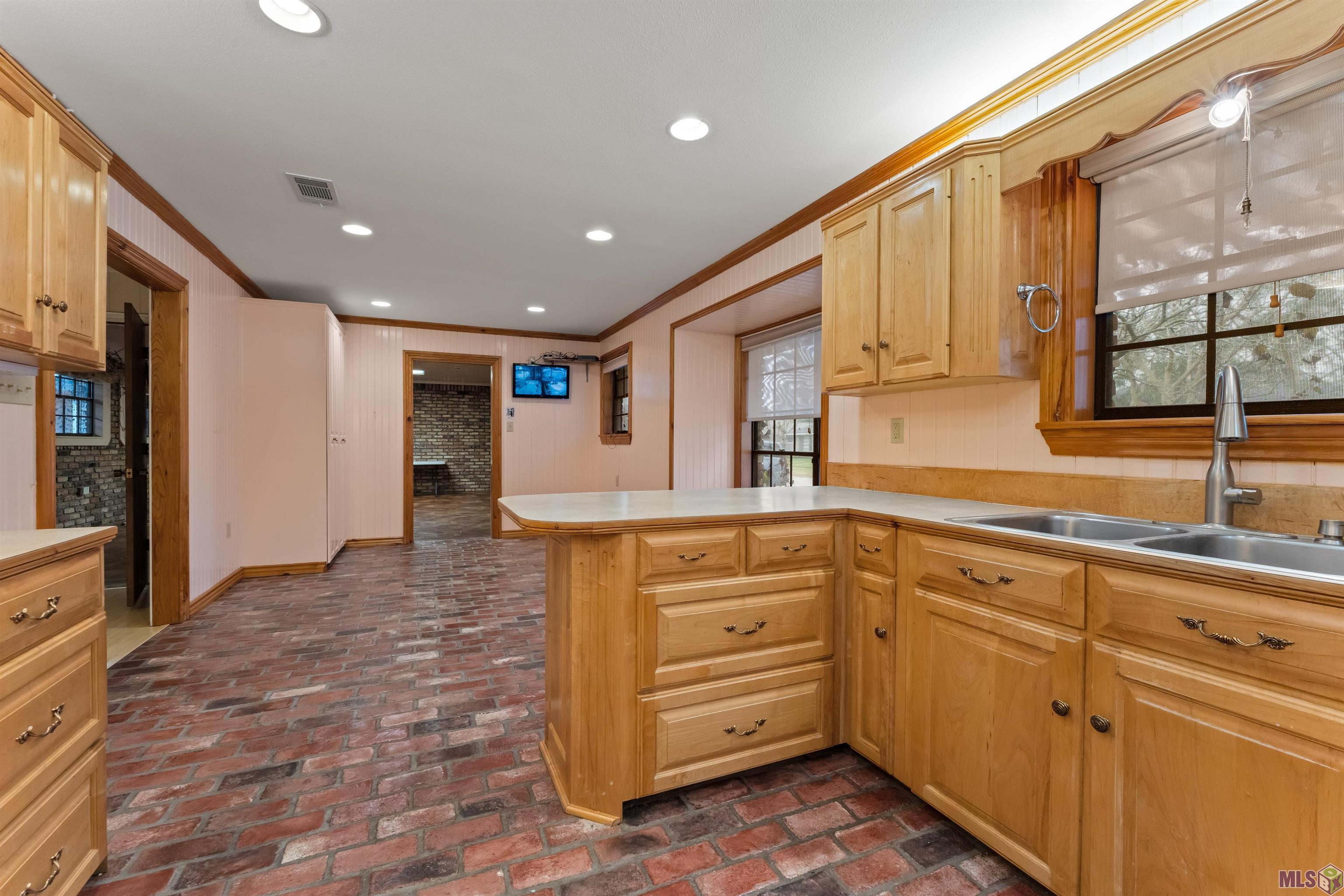 4833 Southwind Drive Baton Rouge, LA 70816 - Photo 15 of 35