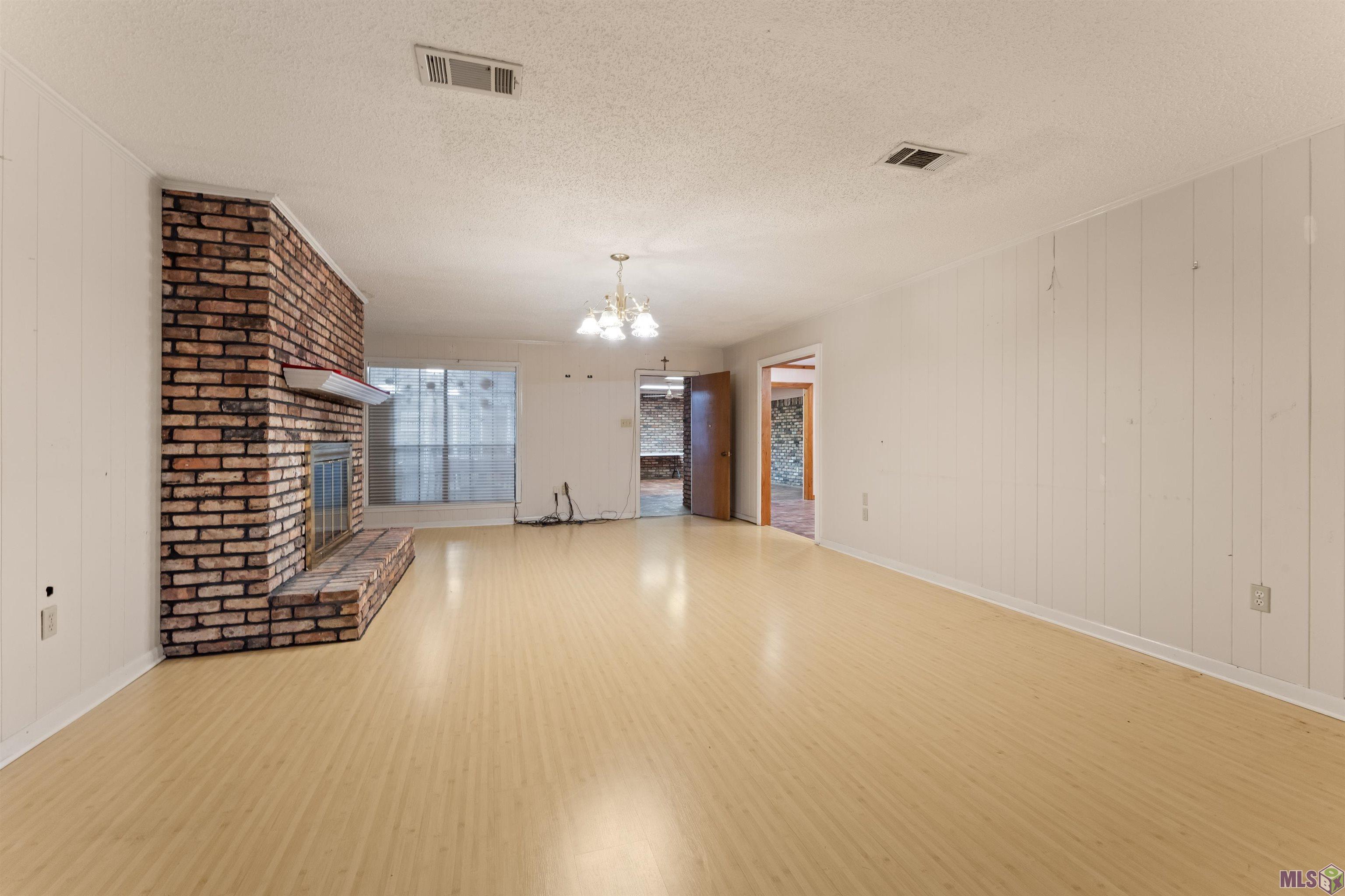 4833 Southwind Drive Baton Rouge, LA 70816 - Photo 5 of 35