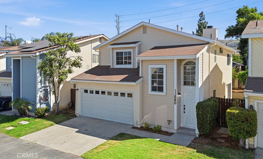 11560 Honeyglen Road Pacoima, CA 91331 - Photo 4 of 37
