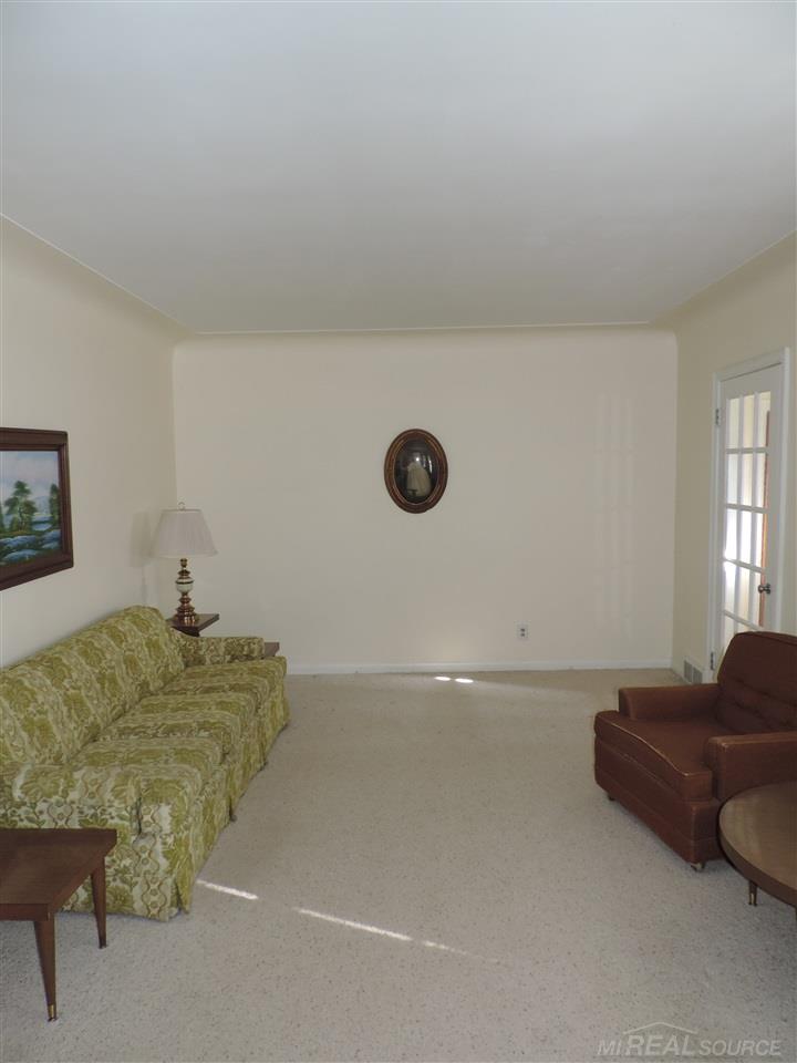 35746 Utica Road Clinton Township, MI 48035 - Photo 10 of 22