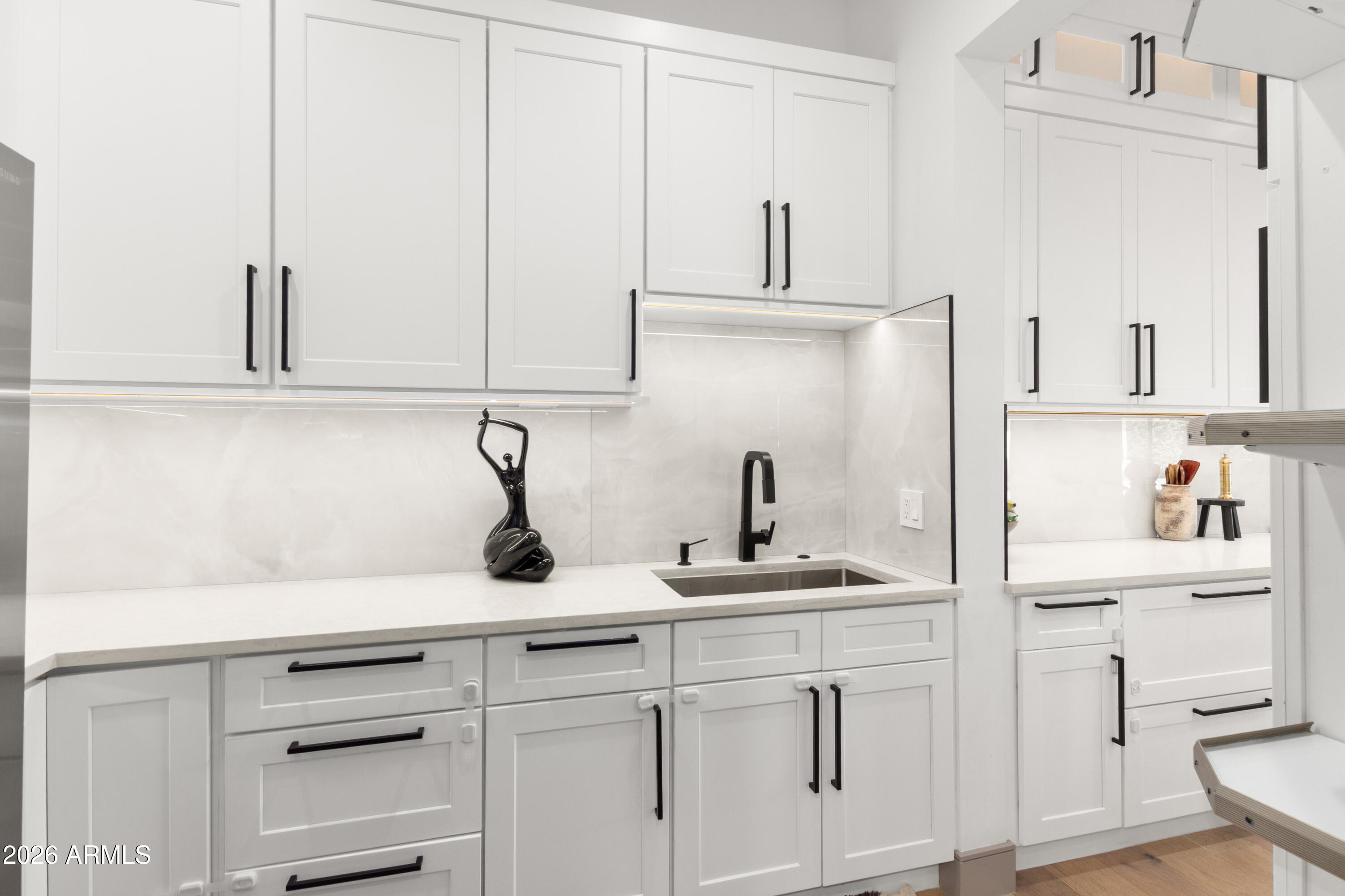 2912 East Pierson Street Phoenix, AZ 85016 - Photo 17 of 86 BUTLER PANTRY